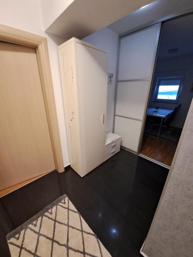 Apartment Mira Σίμπενικ Εξωτερικό φωτογραφία