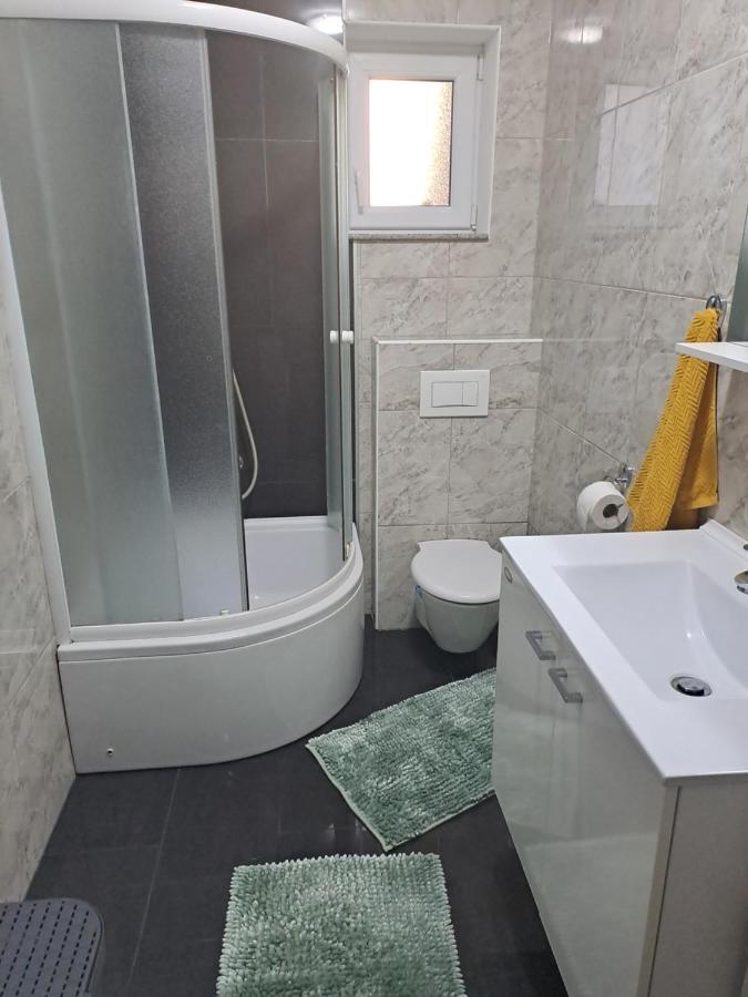 Apartment Mira Σίμπενικ Εξωτερικό φωτογραφία